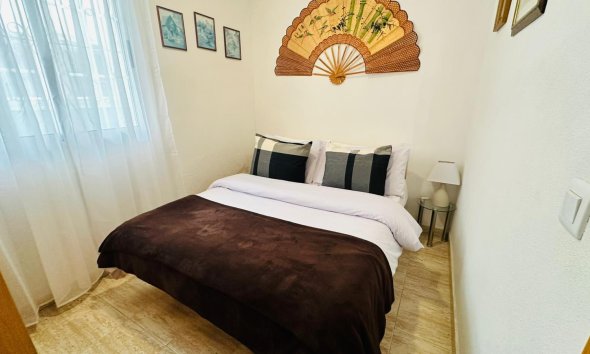 Reventa - Apartamento - Torrevieja - Urbanización San Luis