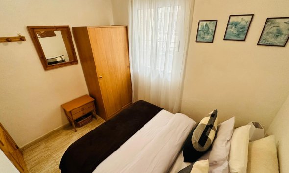Reventa - Apartamento - Torrevieja - Urbanización San Luis