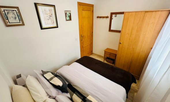 Reventa - Apartamento - Torrevieja - Urbanización San Luis