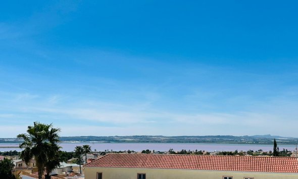 Reventa - Apartamento - Torrevieja - Urbanización San Luis
