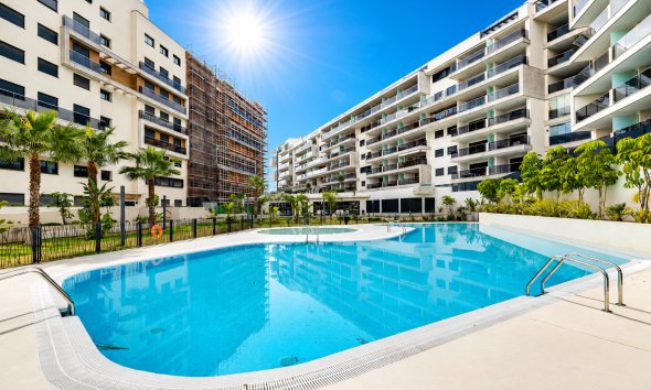 Resale - Apartment - Orihuela Costa - Campoamor