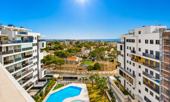 Resale - Apartment - Orihuela Costa - Campoamor