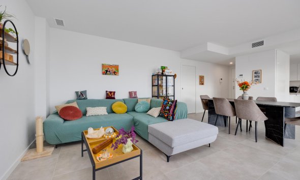 Resale - Apartment - Orihuela Costa - Campoamor