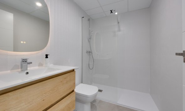 Resale - Apartment - Orihuela Costa - Campoamor