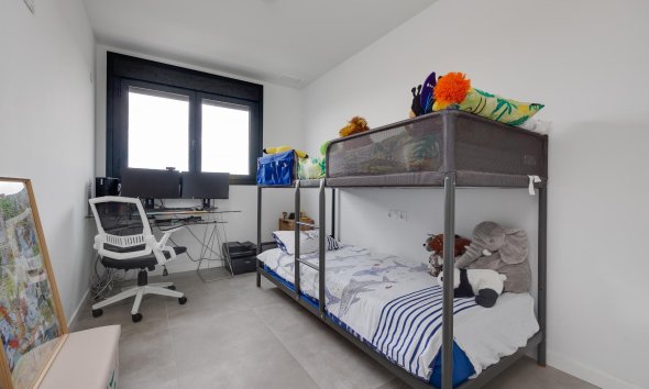 Resale - Apartment - Orihuela Costa - Campoamor