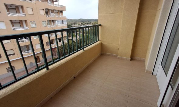 Resale - Apartment - Torrevieja - La Mata
