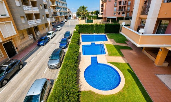 Resale - Apartment - Torrevieja - Los Frutales