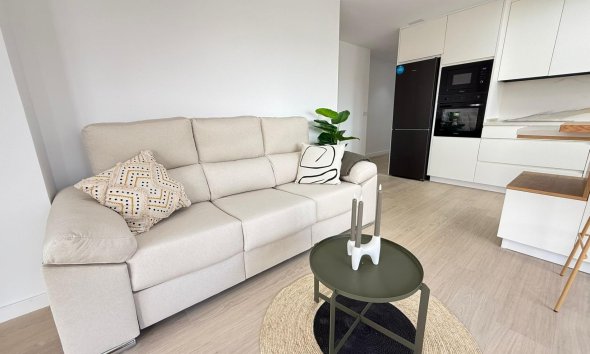 Resale - Apartment - Torrevieja - Playa de los Naufragos