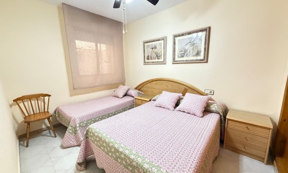 Resale - Apartment - Torrevieja - Playa del cura