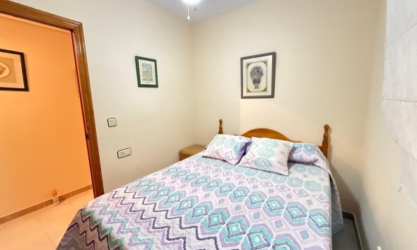 Resale - Apartment - Torrevieja - Playa del cura