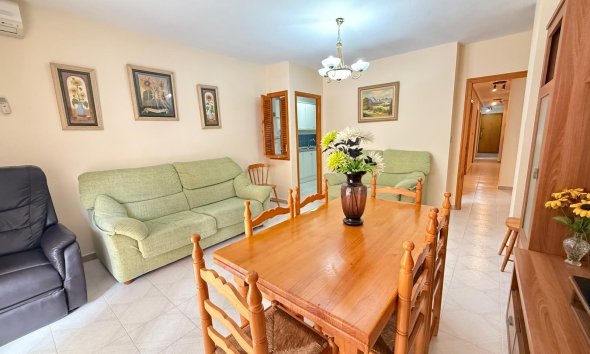 Resale - Apartment - Torrevieja - Playa del cura