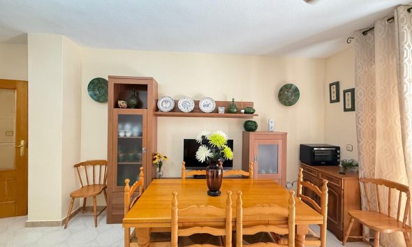 Resale - Apartment - Torrevieja - Playa del cura