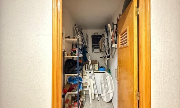 Resale - Apartment - Torrevieja - Playa del cura