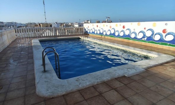 Resale - Apartment - Torrevieja - Playa del cura