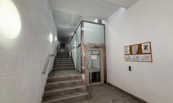 Resale - Apartment - Torrevieja - Playa del cura