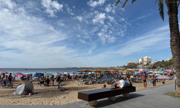 Resale - Apartment - Torrevieja - Playa del cura