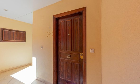 Resale - Apartment - Torrevieja - Playa de los locos
