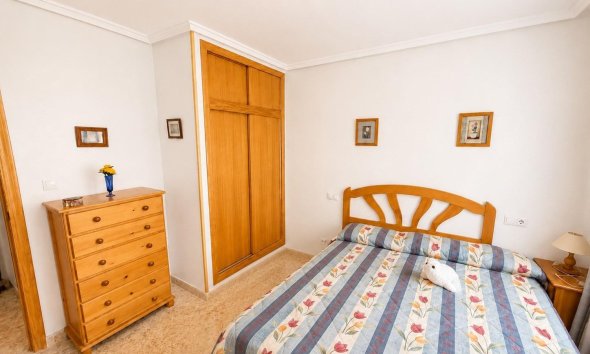 Resale - Apartment - Torrevieja - Estacion de autobuses