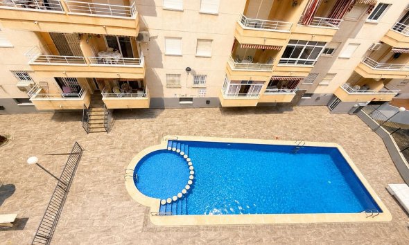 Resale - Apartment - Torrevieja - Estacion de autobuses