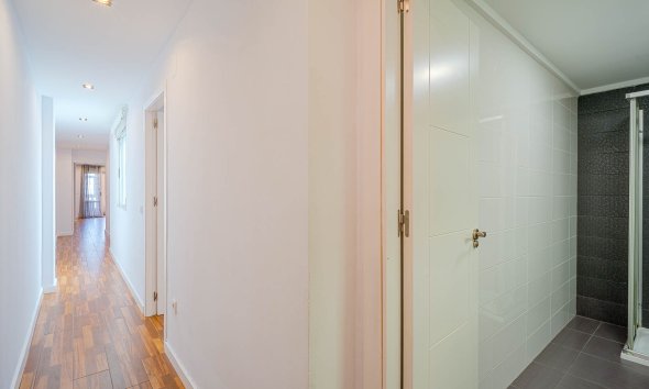 Resale - Apartment - ﻿Torrevieja (Alicante) - Torrevieja