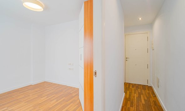 Resale - Apartment - ﻿Torrevieja (Alicante) - Torrevieja