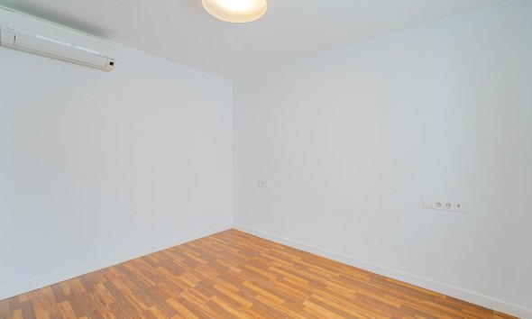 Resale - Apartment - ﻿Torrevieja (Alicante) - Torrevieja