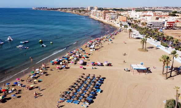 Resale - Apartment - ﻿Torrevieja (Alicante) - Torrevieja