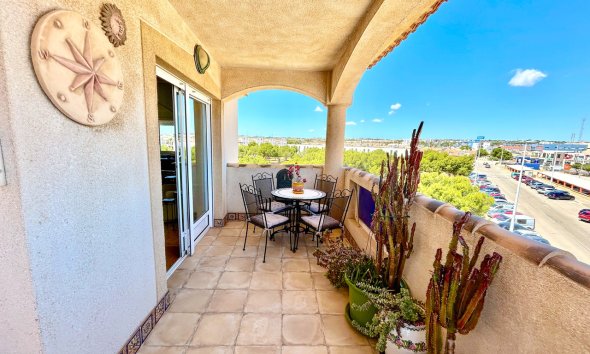 Resale - Apartment - Orihuela Costa - La Zenia