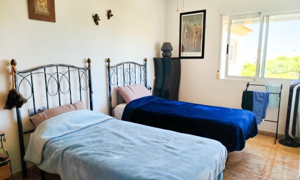 Resale - Apartment - Orihuela Costa - La Zenia