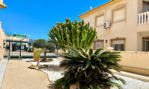 Resale - Apartment - Orihuela Costa - La Zenia