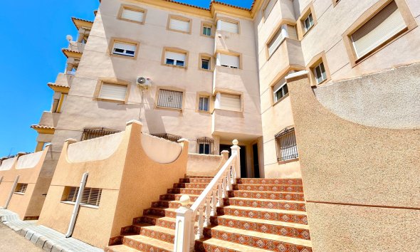 Resale - Apartment - Orihuela Costa - La Zenia