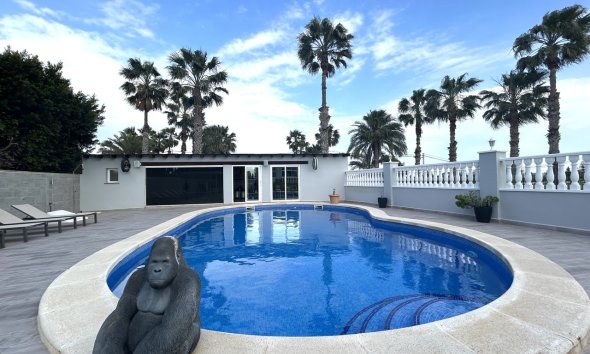 Resale - Villa / House - Catral