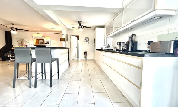 Resale - Villa / House - Catral