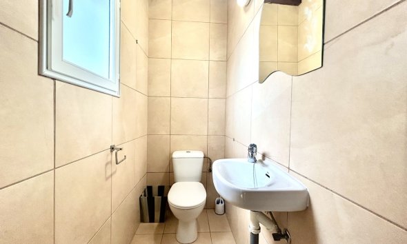 Resale - Villa / House - Catral