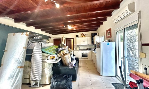Resale - Villa / House - Catral