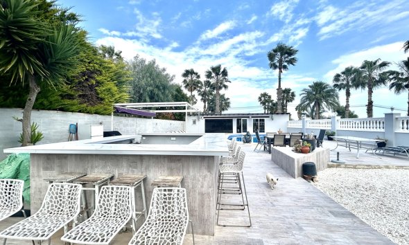 Resale - Villa / House - Catral