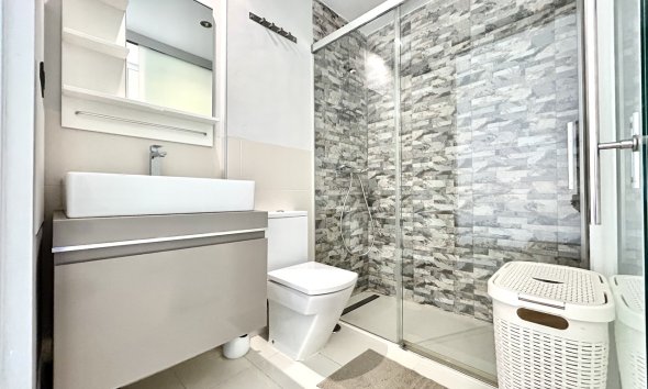 Resale - Apartment - Orihuela Costa - Villamartin