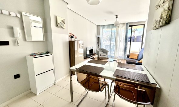 Resale - Apartment - Orihuela Costa - Villamartin