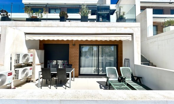 Resale - Apartment - Orihuela Costa - Villamartin
