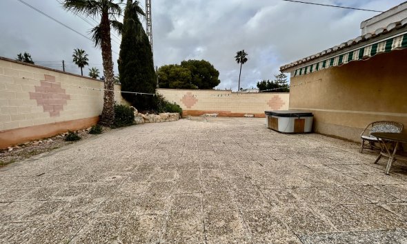Resale - Villa - Orihuela Costa - Cabo Roig