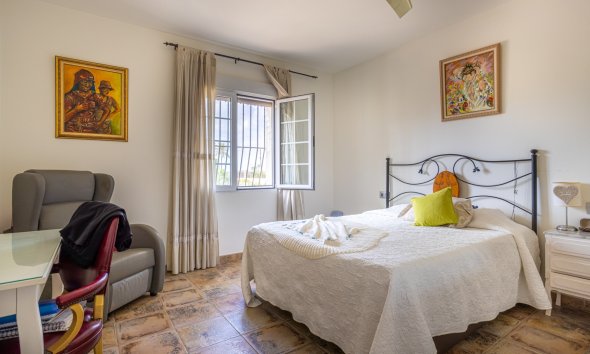 Resale - Villa - Elche - La Hoya