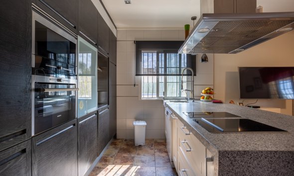 Resale - Villa - Elche - La Hoya