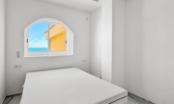 Resale - Apartment - Orihuela Costa - Punta Prima