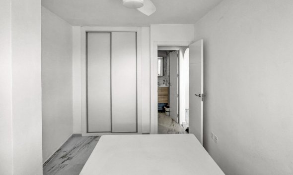 Resale - Apartment - Orihuela Costa - Punta Prima