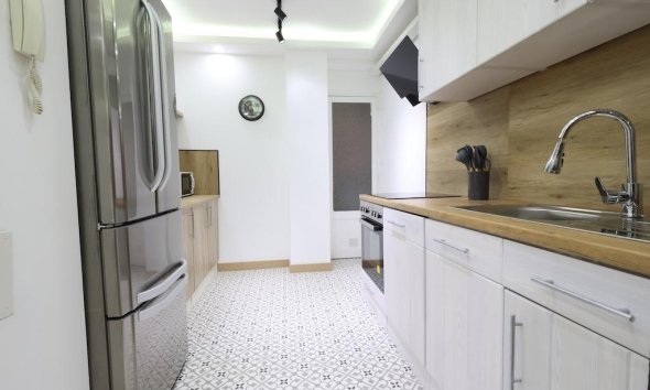Resale - Apartment - Torrevieja - Centro