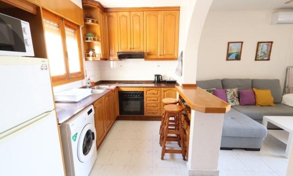 Resale - Bungalow - Torrevieja - La Siesta - El Salado - Torreta