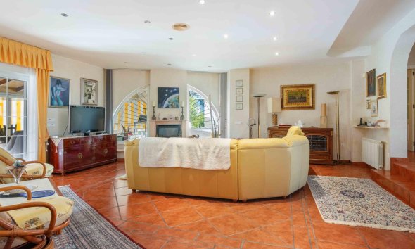 Resale - Villa - Orihuela Costa - MUY CERCA DE LA PLAYA