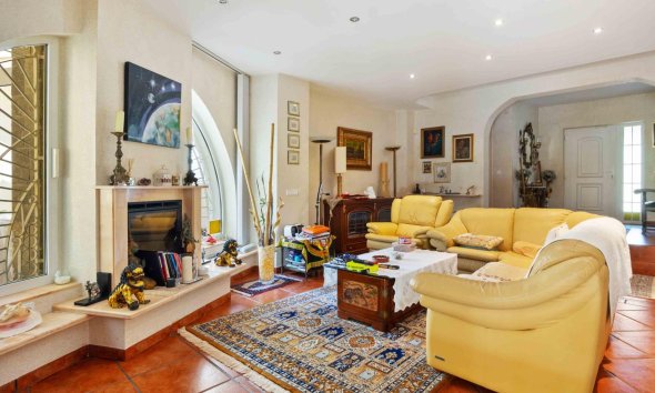 Resale - Villa - Orihuela Costa - MUY CERCA DE LA PLAYA