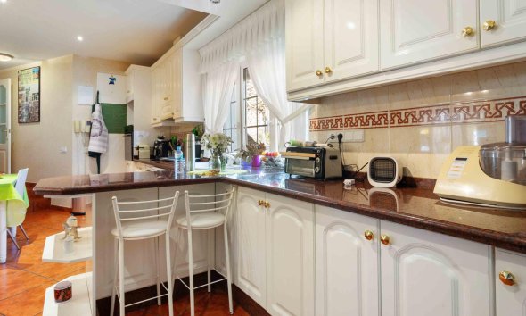 Resale - Villa - Orihuela Costa - MUY CERCA DE LA PLAYA