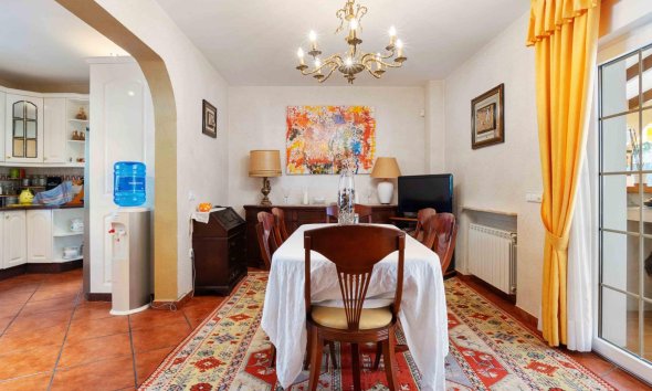 Resale - Villa - Orihuela Costa - MUY CERCA DE LA PLAYA
